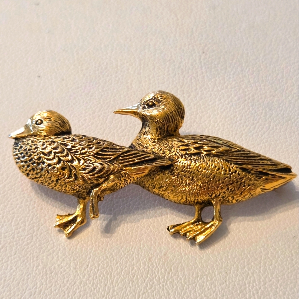 Vintage MfA Duck Brooch. 5218
